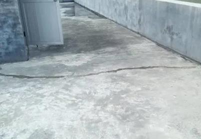 永川楼顶漏水维修公司分享下如何解决卫生间隐蔽部位漏水的问题?